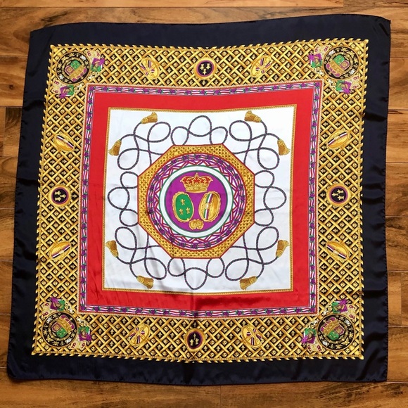 Reine Seide Accessories - 100 % silk Reine Seidi vintage scarf.